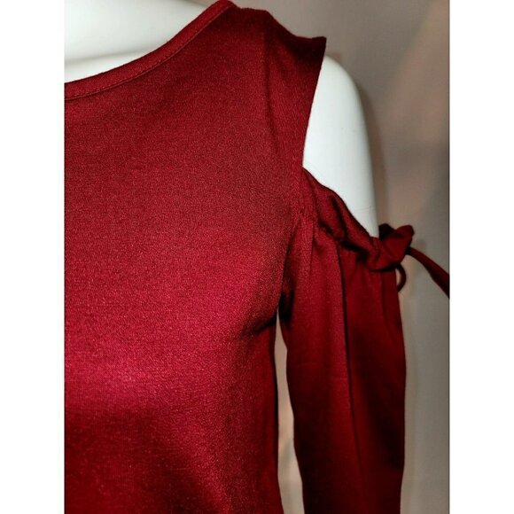 Lilypad Cold Shoulder Blouse - Beautiful Dark Red - Size S - Picture 6 of 10